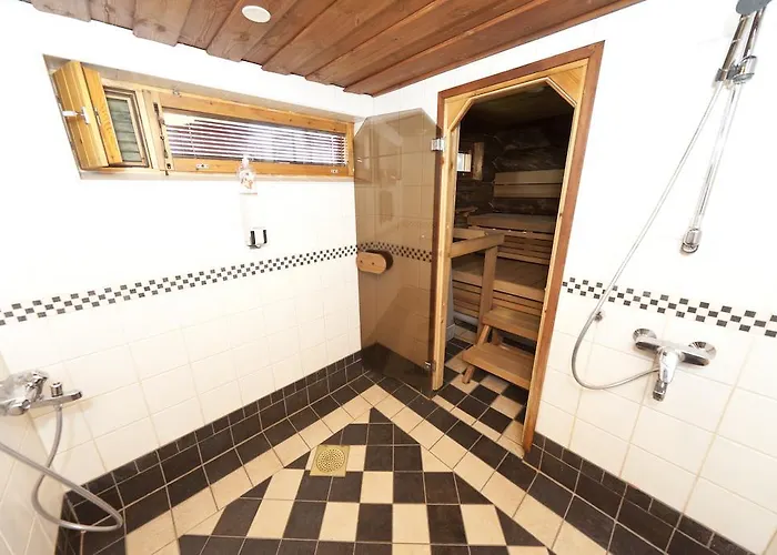 펜션 Riihilinna Muurame